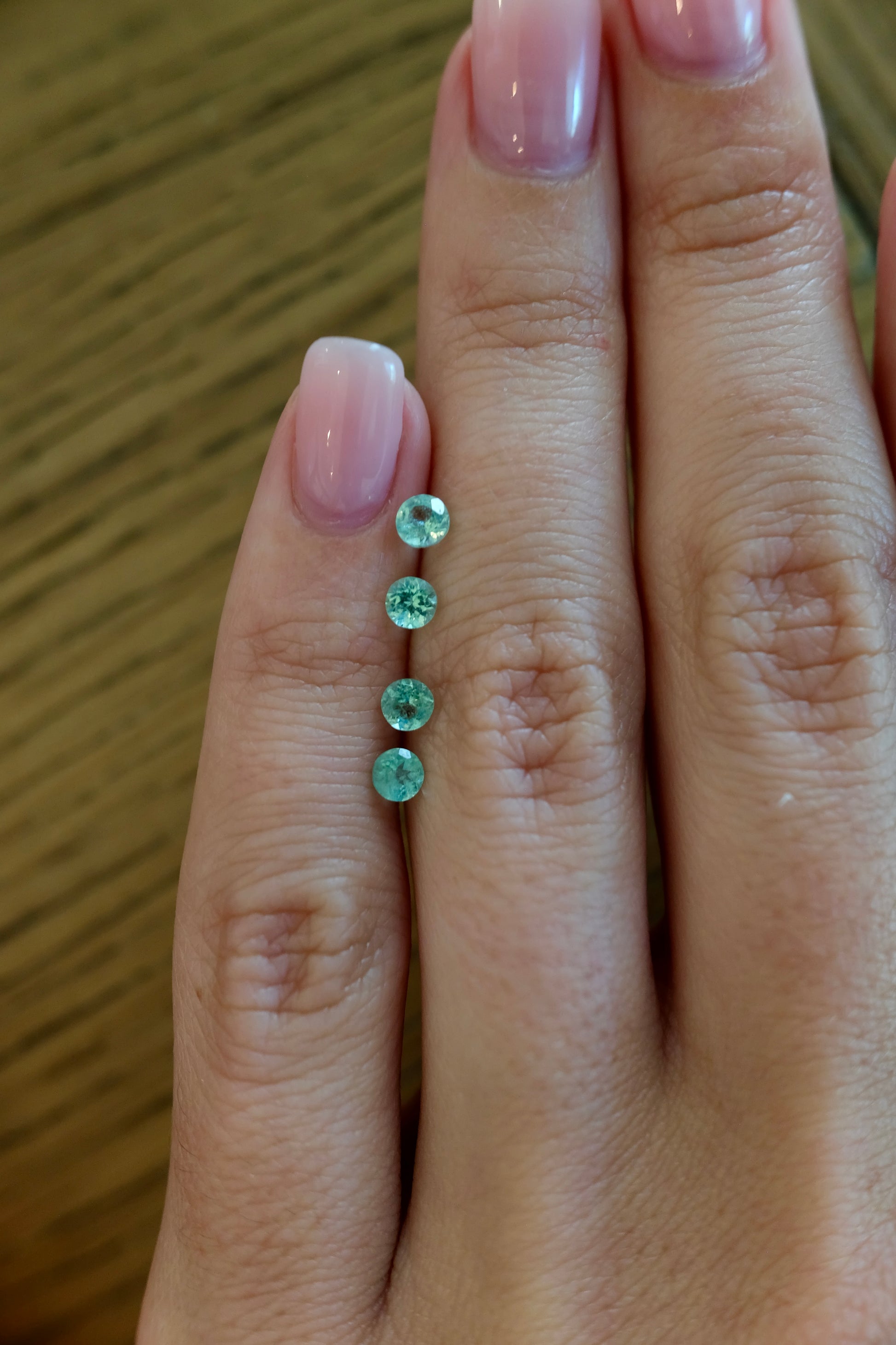 *NEW* Bespoke 0.77 Carat Round Paraíba Tourmaline Layout